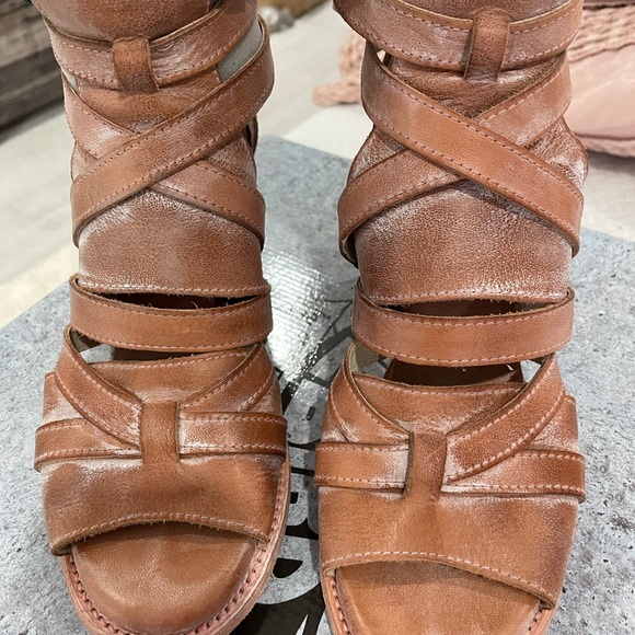 Freebirds by Steve Madden - Claw - Dusty Rose - Size 9 - Picture 2 of 5